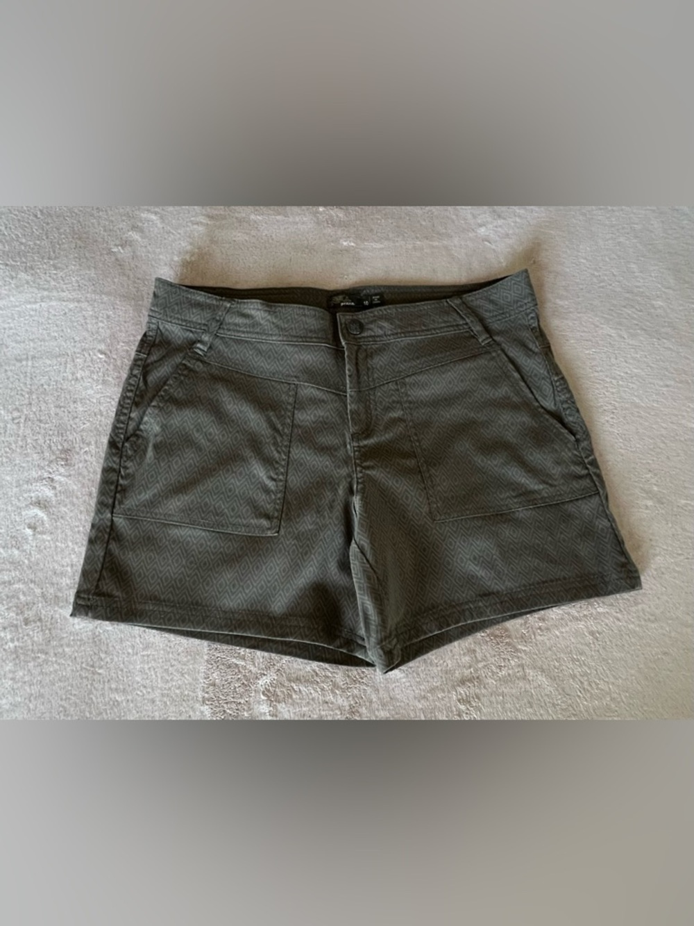 Prana Olive Green High-Rise Diamond Patterned Women’s Shorts